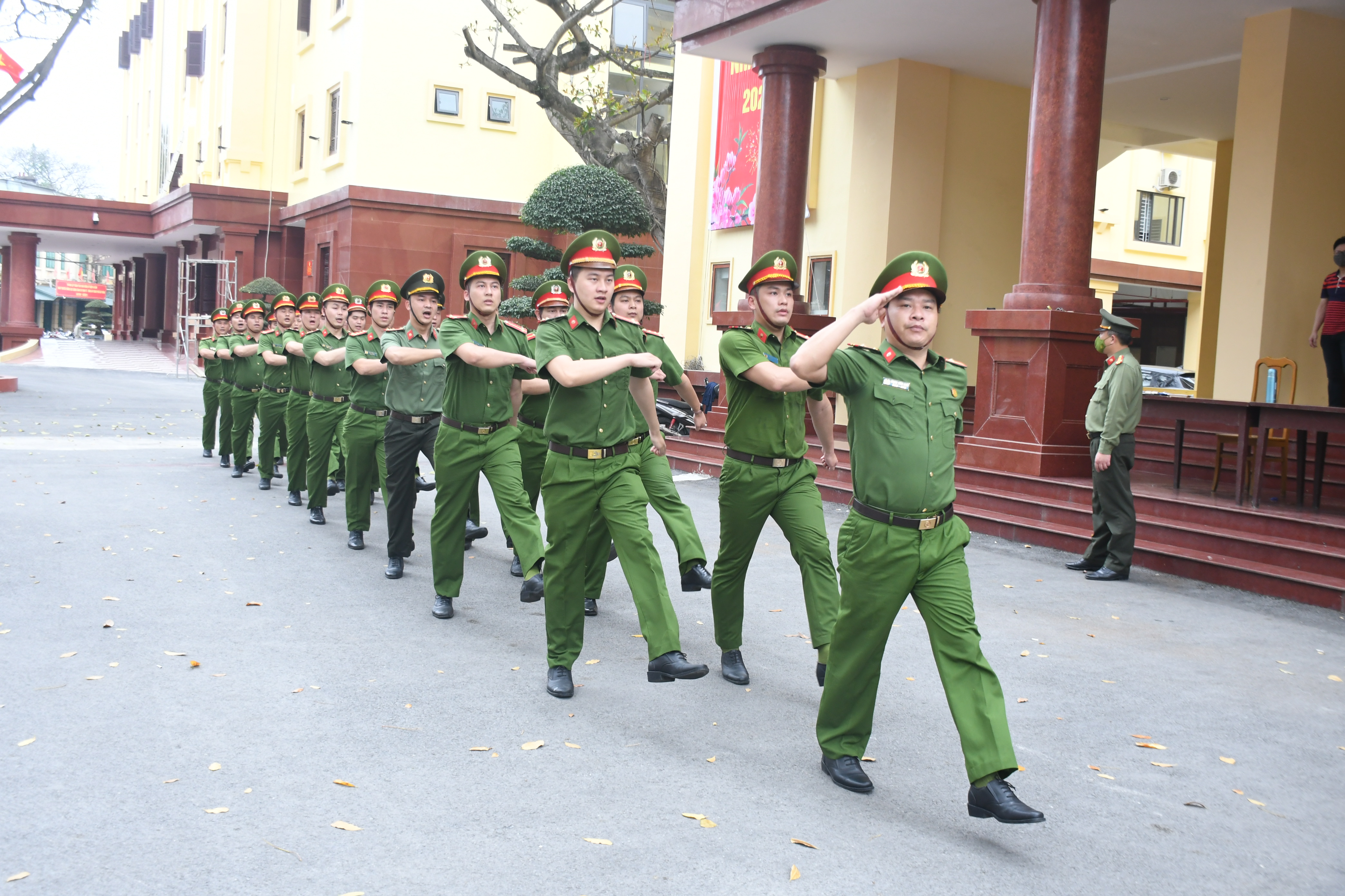 Nâng cao hiệu quả hoạt động Tổ Điều lệnh bán chuyên trách
